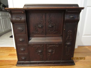 Drawing Room Cabinet with lift
